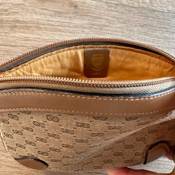 Gucci Handbags - Authentic Vintage 1960s Gucci GG Monogram Pattern 067 Canvas Leather Clutch Bag